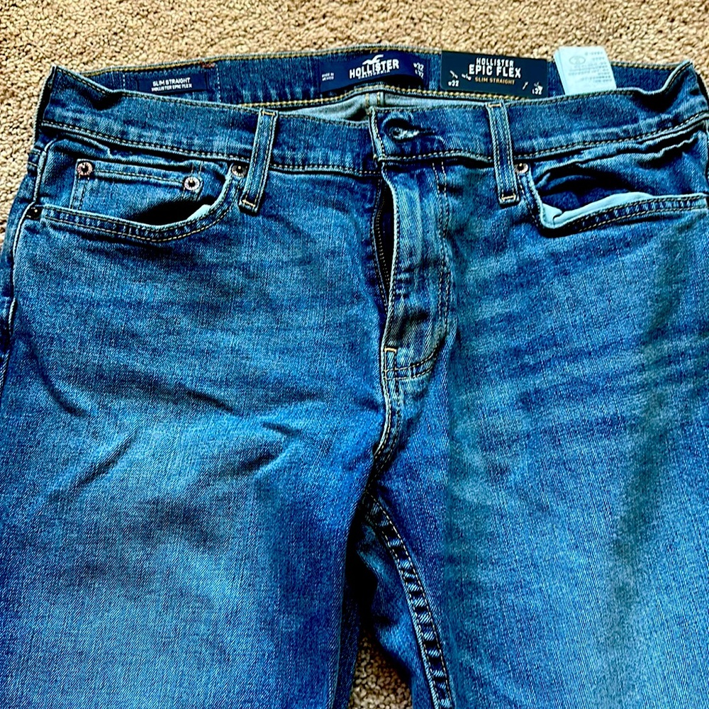 Hollister blue jeans brand new slim straight fit